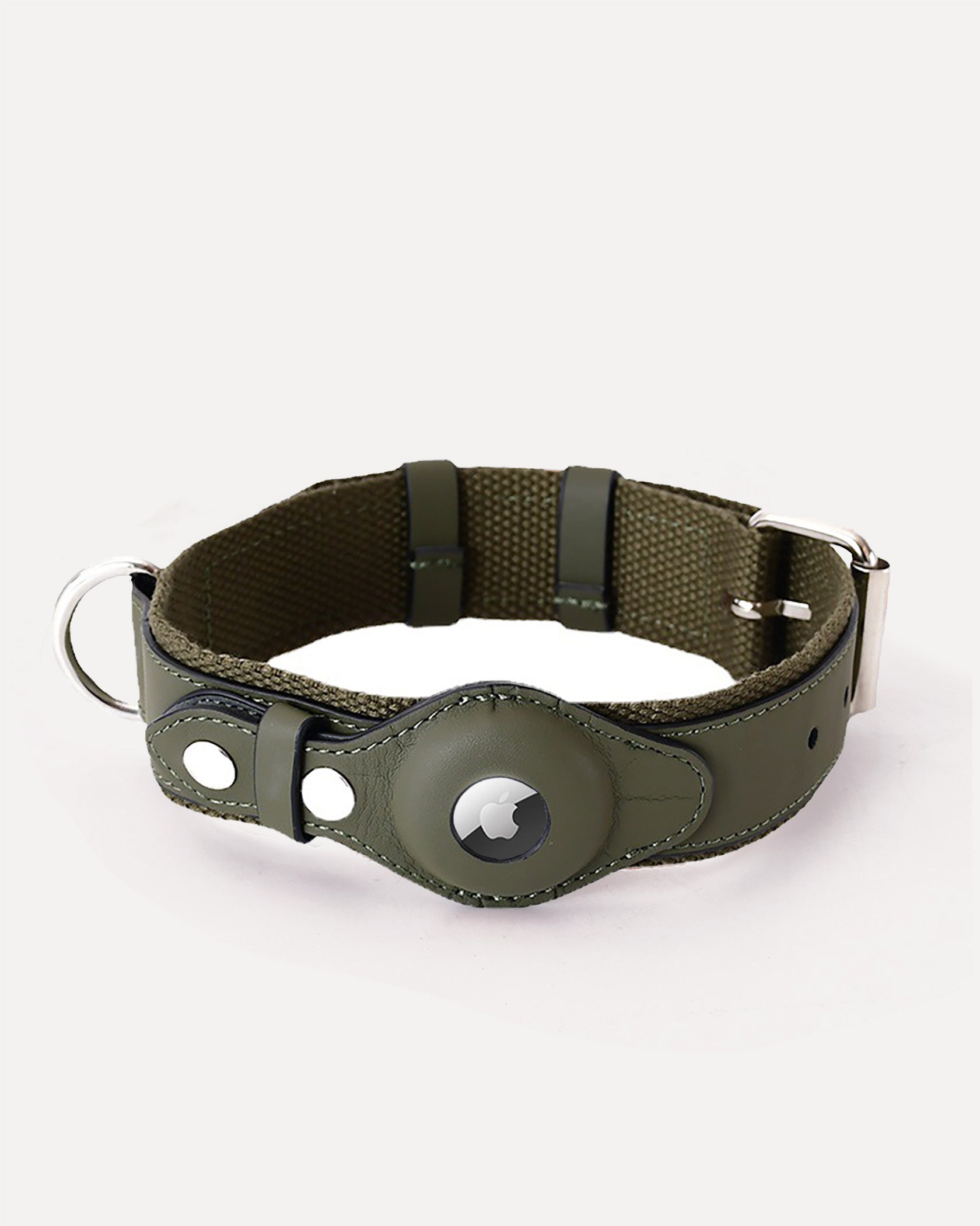Overview of the airtag dog collar brown in moss green, featuring its complete design.
